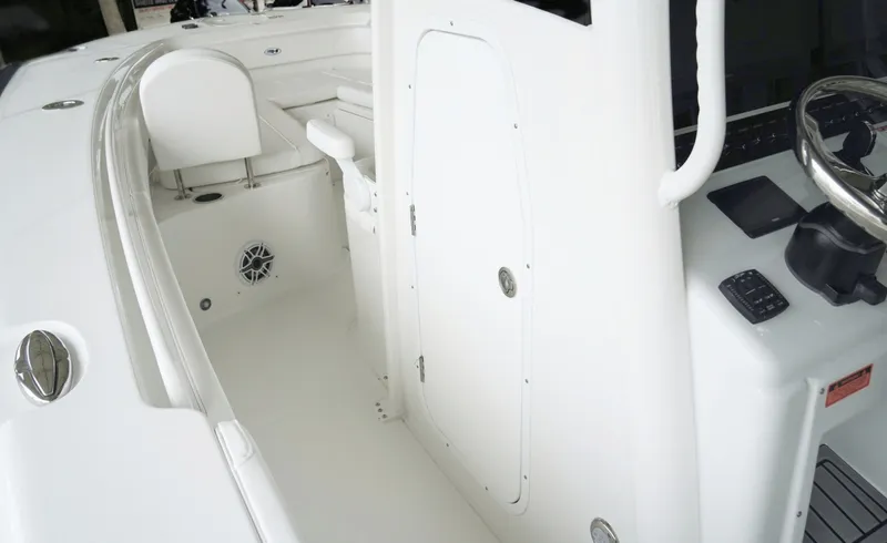Slide: The Image of Sea Hunt Ultra 285FS 2027 - 6753703