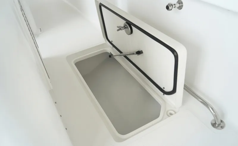 Slide: The Image of Sea Hunt Ultra 285FS 2027 - 6753680