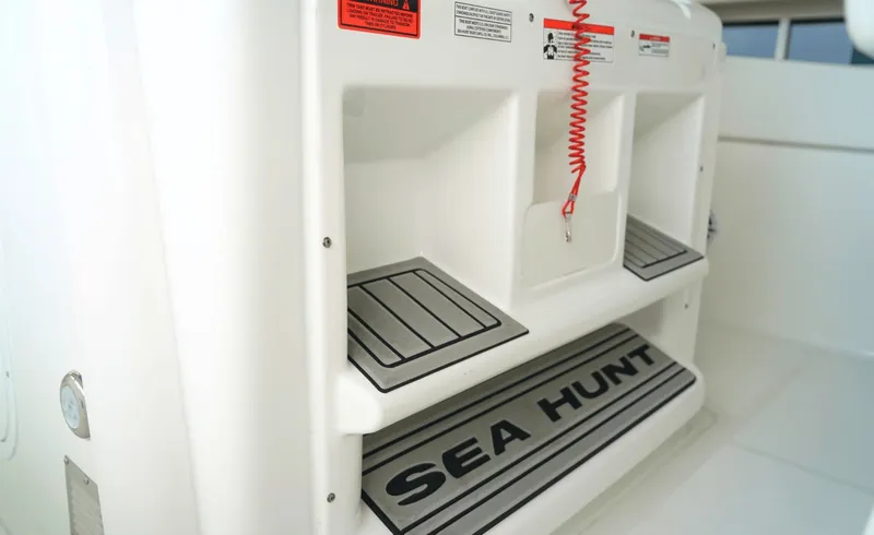 Slide: The Image of Sea Hunt Ultra 285FS 2027 - 6753670