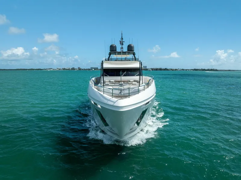 Slide: The Image of Custom 33 Navetta 2023 - 6753450