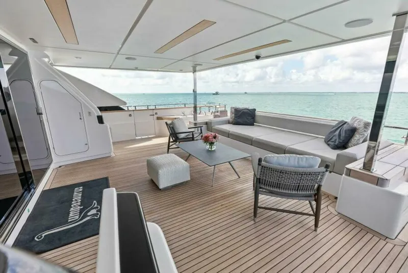 Slide: The Image of Custom 33 Navetta 2023 - 6753322