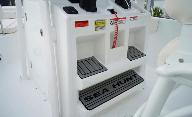 Slide: The Image of Sea Hunt Ultra 229 2027 - 6753816
