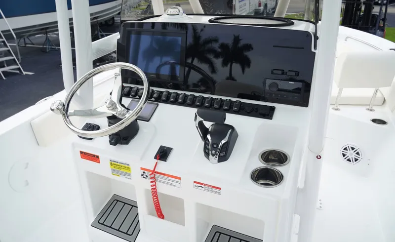 Slide: The Image of Sea Hunt Ultra 229 2027 - 6753807