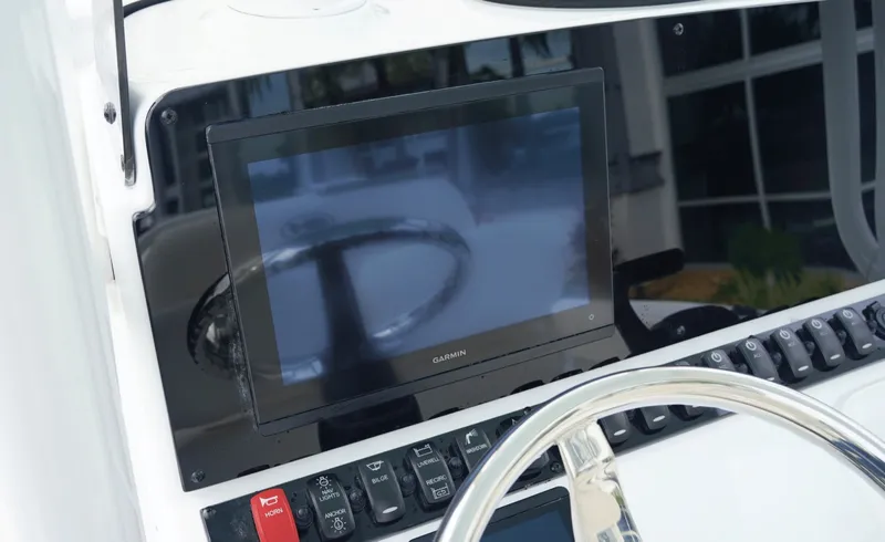 Slide: The Image of Sea Hunt Ultra 229 2027 - 6753813