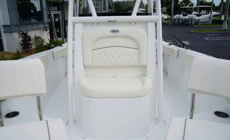Slide: The Image of Sea Hunt Ultra 229 2027 - 6753828