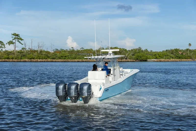 Slide: The Image of Invincible 36 - Starboard Aft Profile 2015 Invincible 36 Center Console - 7656375