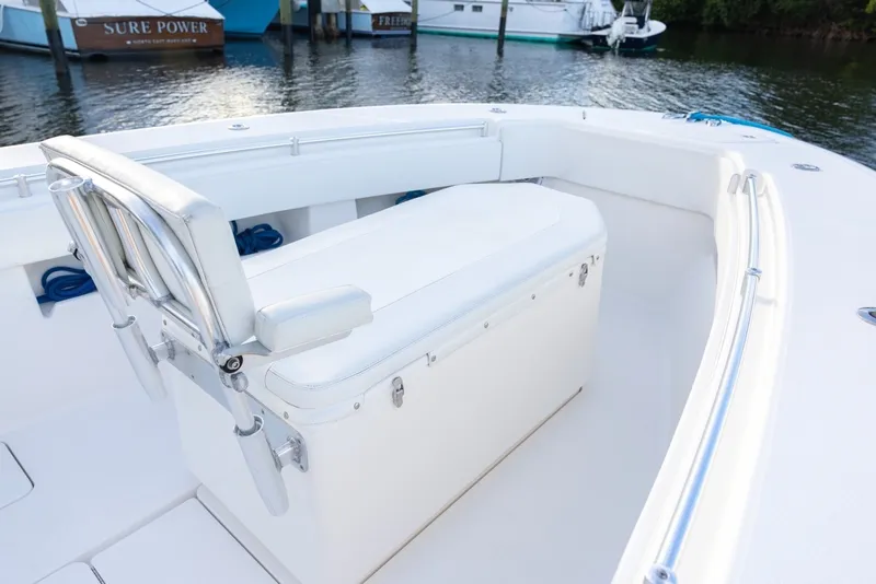 Slide: The Image of Invincible 36 - Foredeck 2015 Invincible 36 Center Console - 7656367