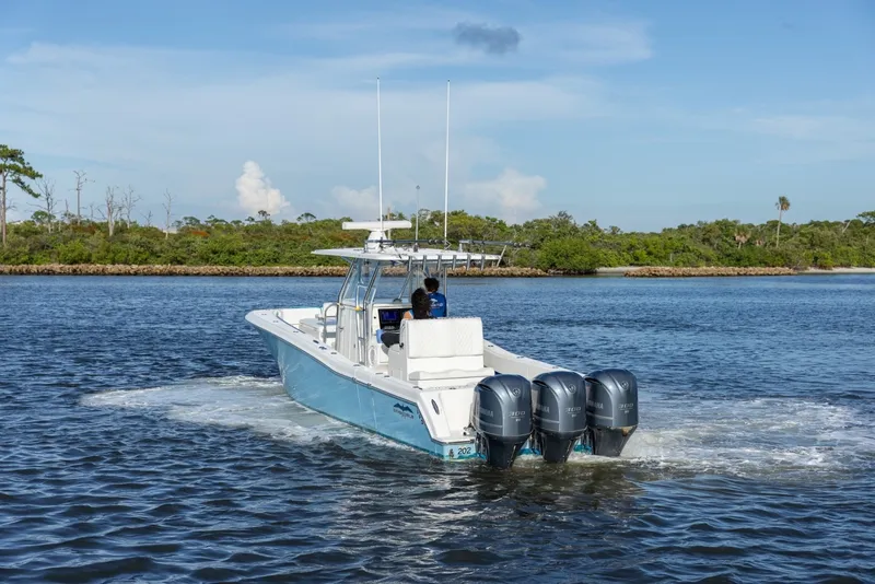 Slide: The Image of Invincible 36 - Port Aft Profile 2015 Invincible 36 Center Console - 6754117