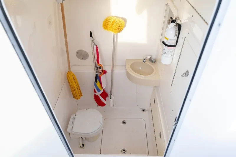 Slide: The Image of Invincible 36 - Head 2015 Invincible 36 Center Console - 7656369