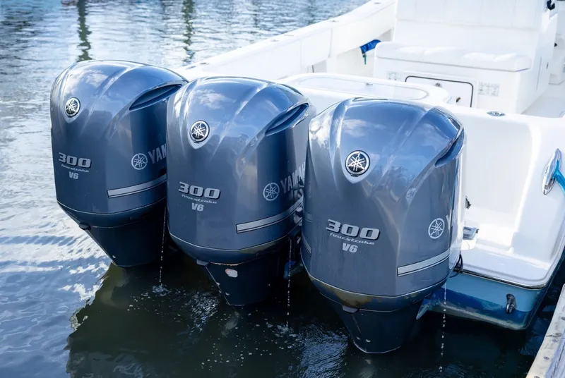Slide: The Image of Invincible 36 - Triple Yamaha Engines 2015 Invincible 36 Center Console - 7656370