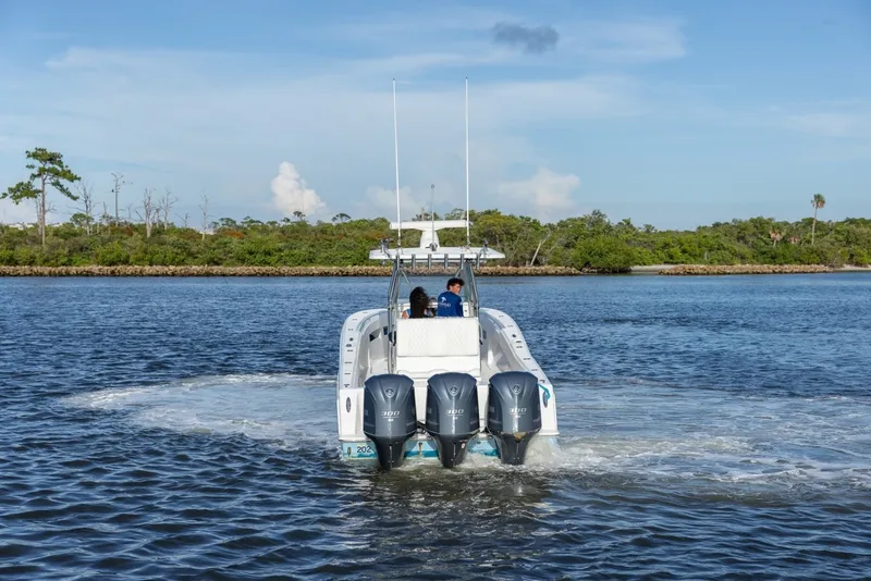 Slide: The Image of Invincible 36 - Aft Profile 2015 Invincible 36 Center Console - 7656374