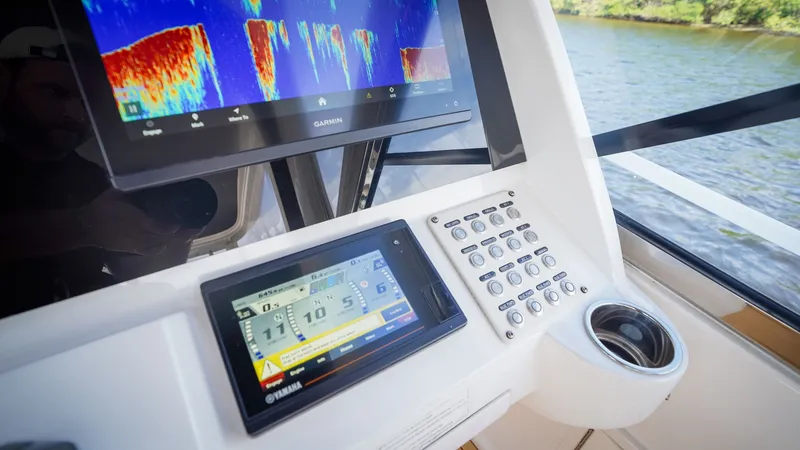 Slide: The Image of Intrepid 475 Sport Yacht 2019 - 6786489