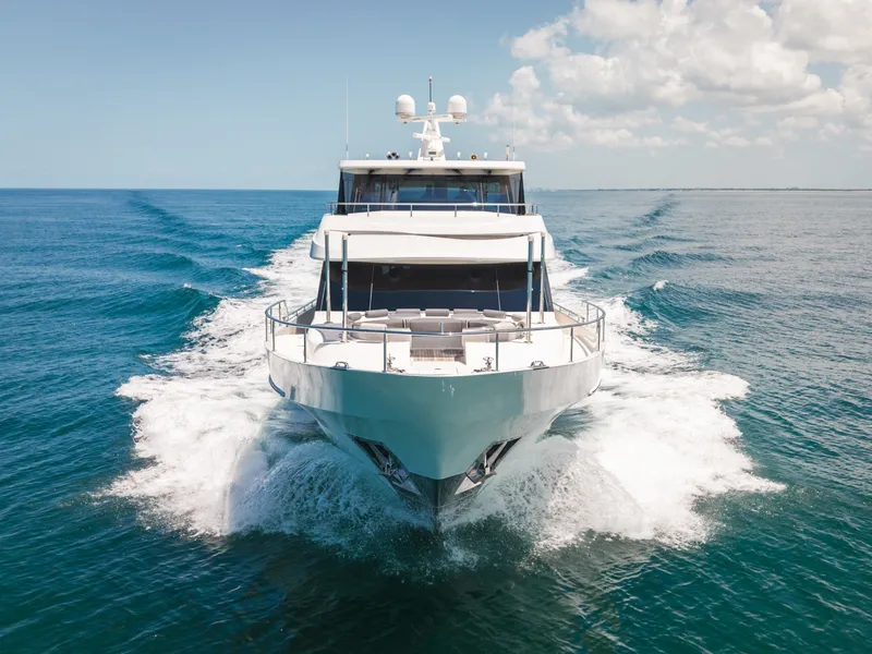 Slide: The Image of Ocean Alexander 100 MY 2018 - 6754459