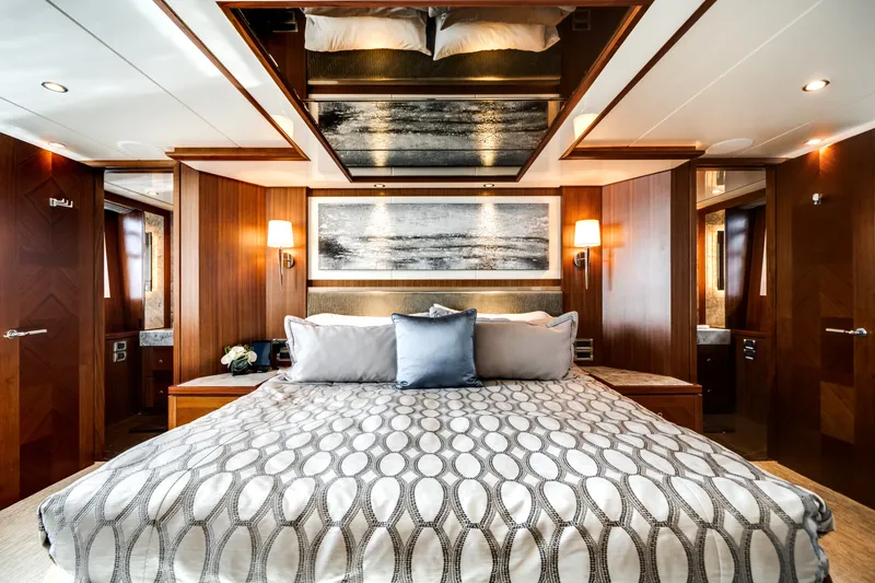 Slide: The Image of Ocean Alexander 100 MY 2018 - 6754509