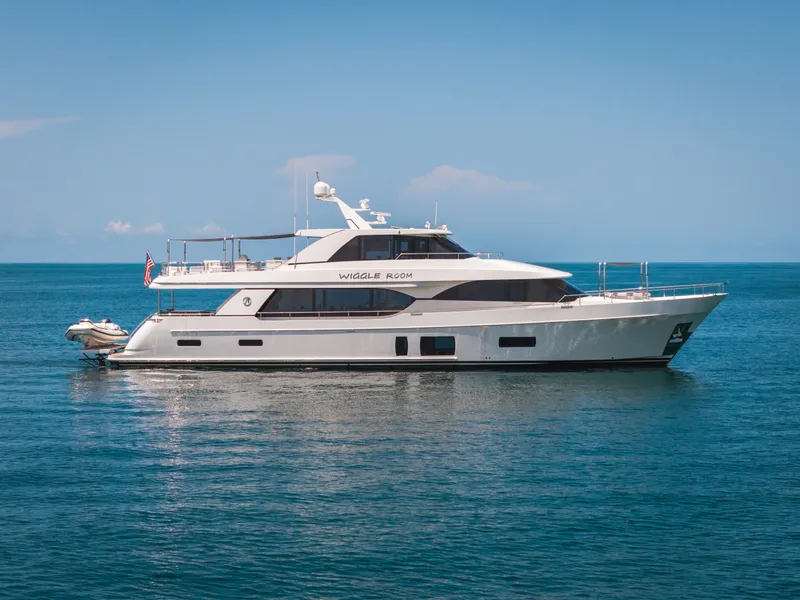 Slide: The Image of Ocean Alexander 100 MY 2018 - 6754451