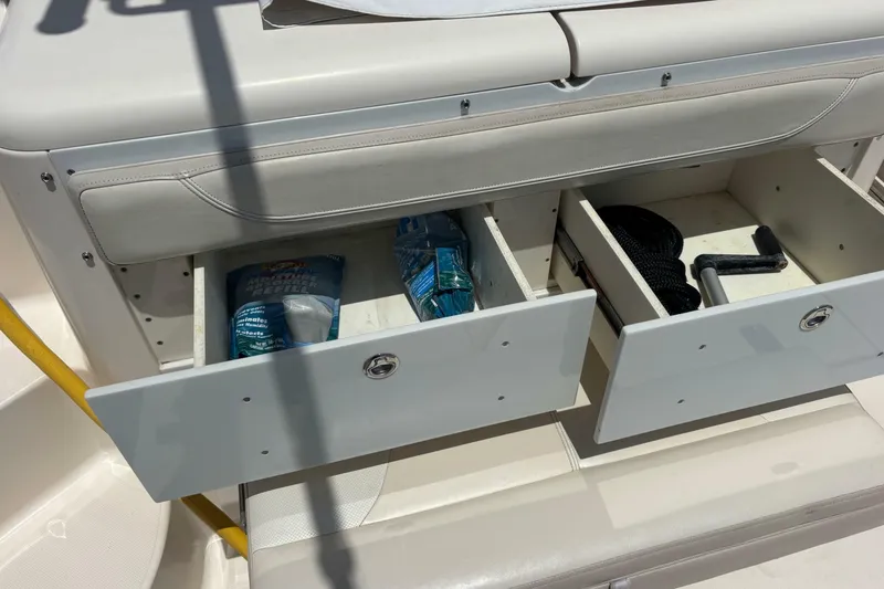 Slide: The Image of Pursuit OS 345 Offshore 2012 - 6755258