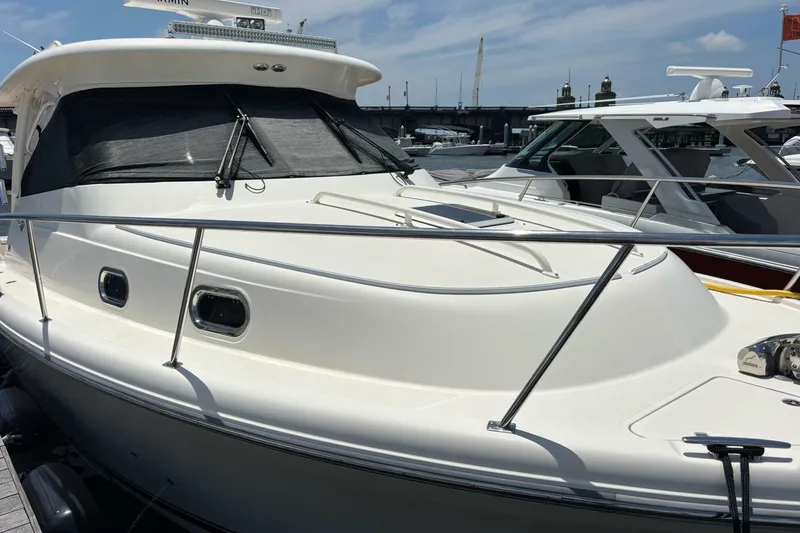 Slide: The Image of Pursuit OS 345 Offshore 2012 - 6755261