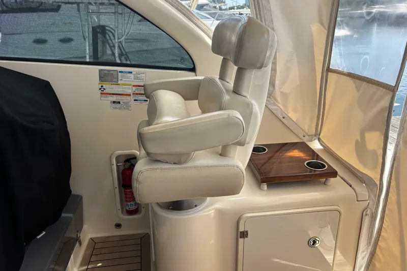 Slide: The Image of Pursuit OS 345 Offshore 2012 - 6755248