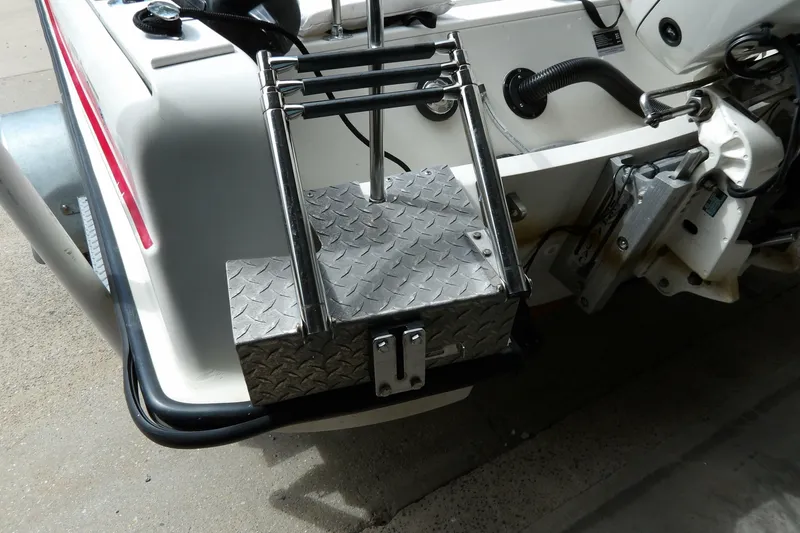 Slide: The Image of Boston Whaler 21 Revenge 1978 - 6755302
