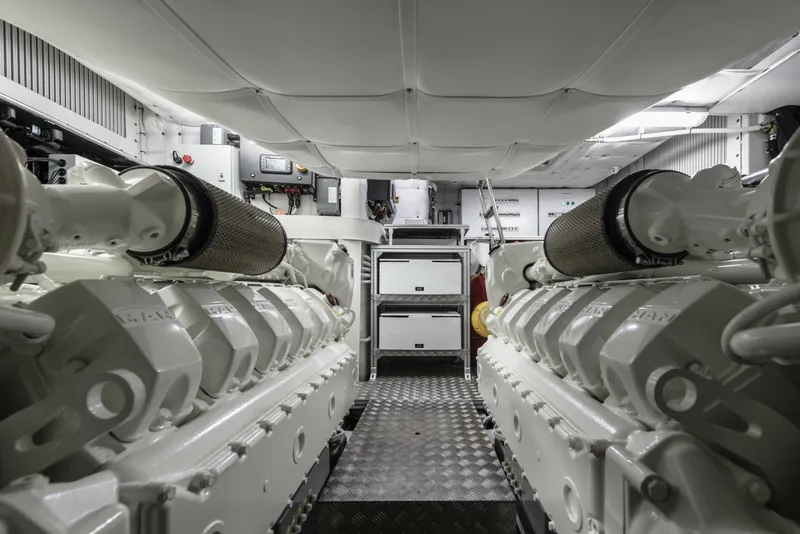 Slide: The Image of Pershing 6X 2023 - 6755326