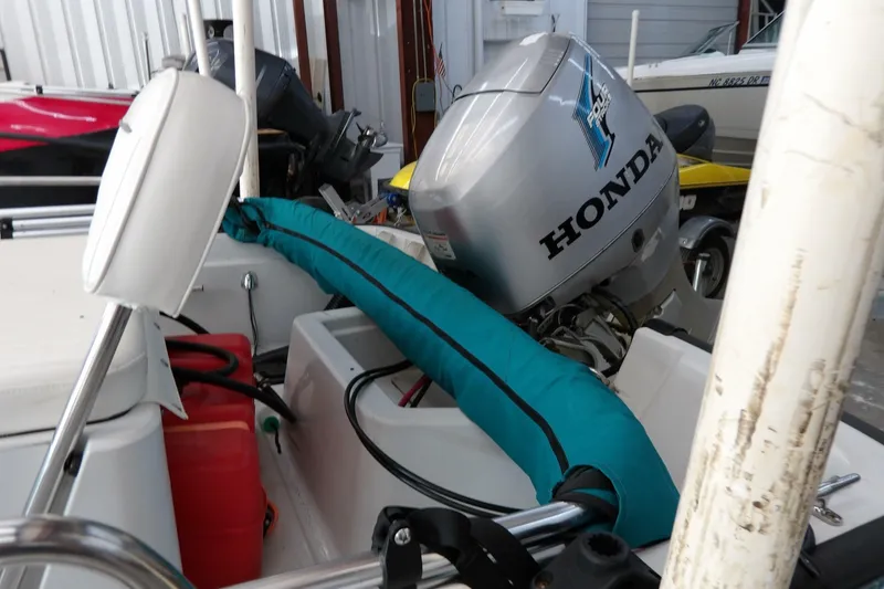 Slide: The Image of Boston Whaler Dauntless 13 1997 - 6755459