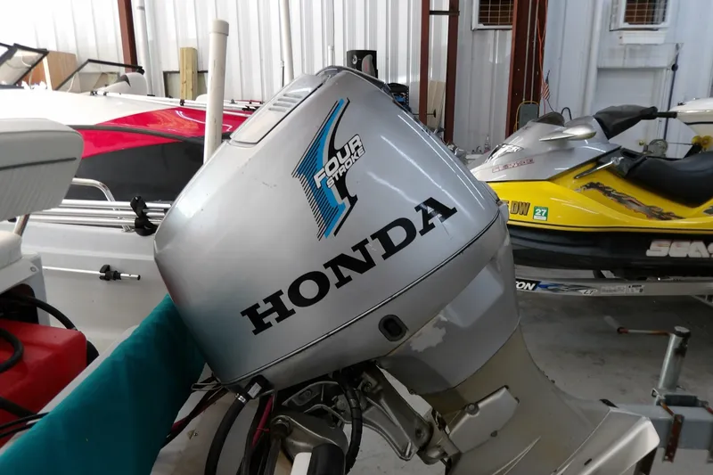 Slide: The Image of Boston Whaler Dauntless 13 1997 - 6755460