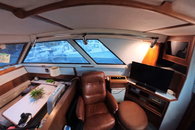 Slide: The Image of Sea Ray 415 Aft Cabin 1988 - 6755506