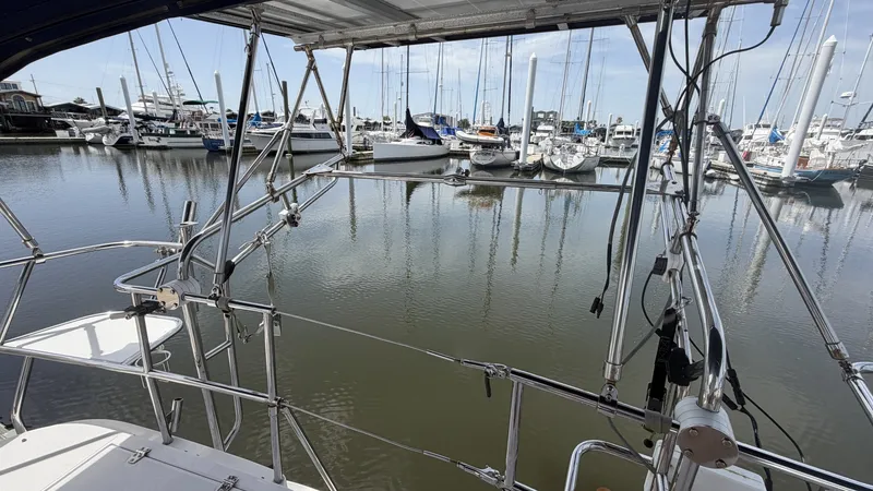 Slide: The Image of Solar Arch + Davits - 6854902