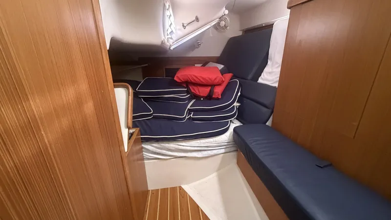 Slide: The Image of Aft Cabin - 6767878