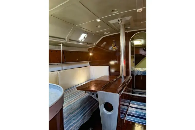 Slide: The Image of Beneteau First 38s5 1993 - 6756085