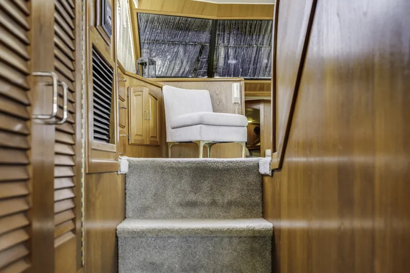 Slide: The Image of Californian 45 Motor Yacht 1989 - 6756149