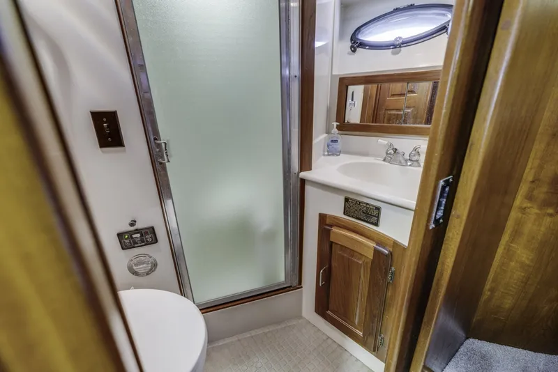 Slide: The Image of Californian 45 Motor Yacht 1989 - 6756148