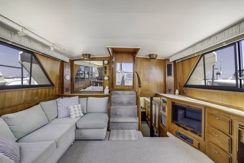Slide: The Image of Californian 45 Motor Yacht 1989 - 6756134
