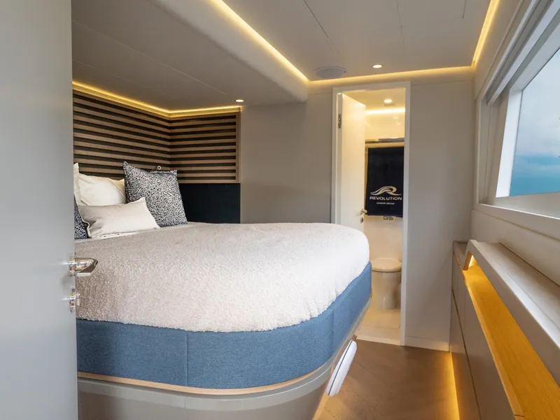 Slide: The Image of Port Aft Main Cabin - 6758391