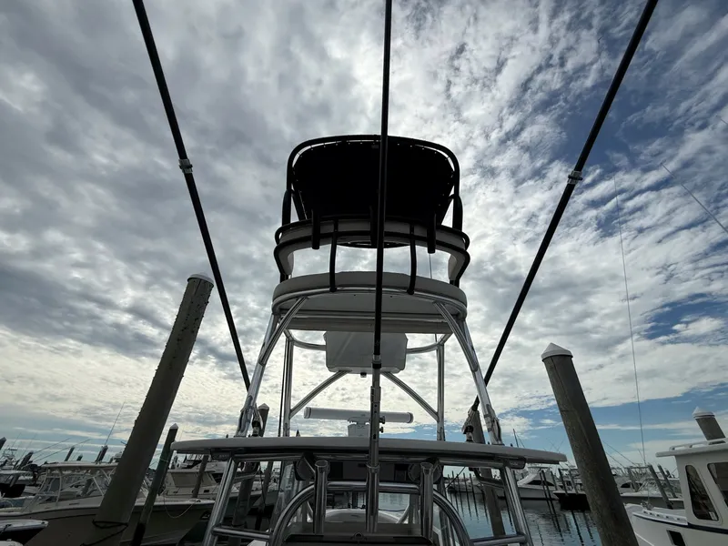 Slide: The Image of Front Runner 39 LONESOME COWBOY -  Tower 2021 Front Runner 39 Center Console LONESOME COWBOY - 6759505