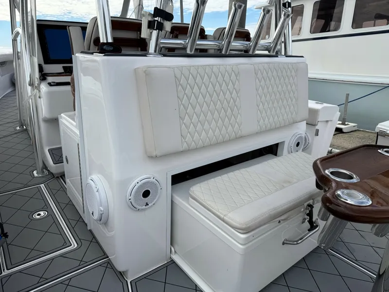 Slide: The Image of Front Runner 39 LONESOME COWBOY - Aft Seating 2021 Front Runner 39 Center Console LONESOME COWBOY - 6759504