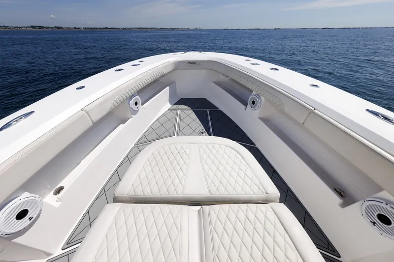 Slide: The Image of Front Runner 39 LONESOME COWBOY - Bow Seating 2021 Front Runner 39 Center Console LONESOME COWBOY - 7511547