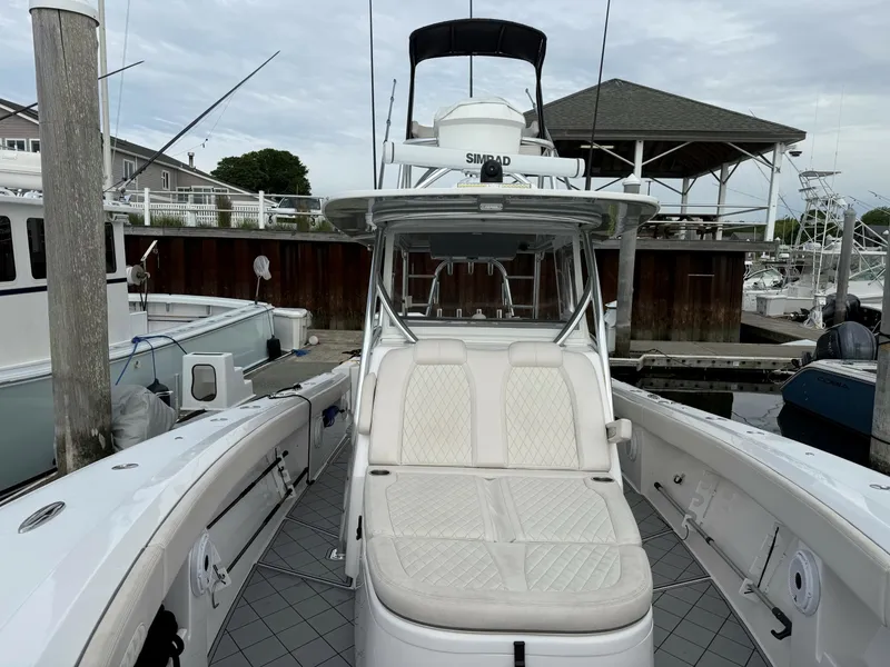 Slide: The Image of Front Runner 39 LONESOME COWBOY - Forward Seating 2021 Front Runner 39 Center Console LONESOME COWBOY - 6759497