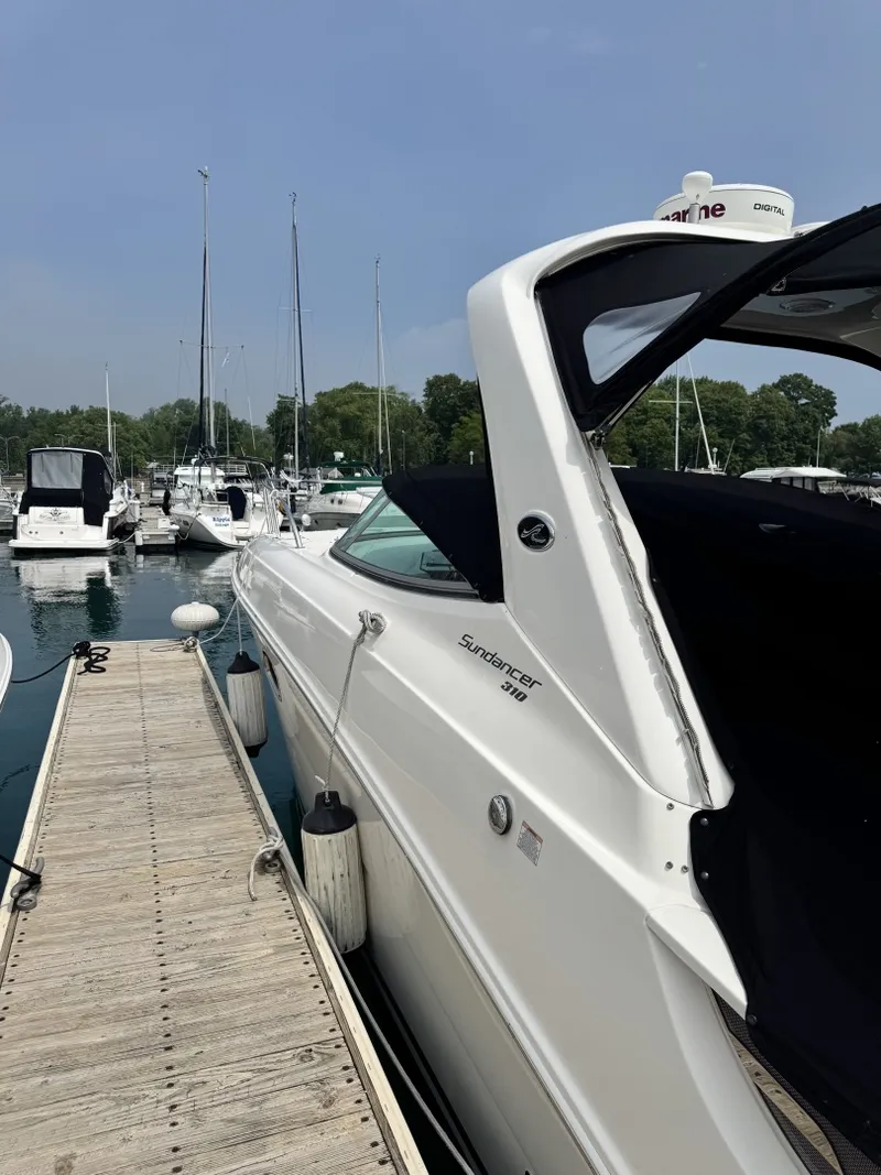 Slide: The Image of Sea Ray 310 Sundancer 2010 - 6758415