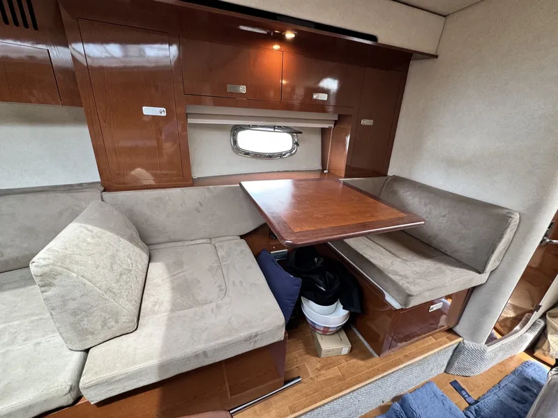 Slide: The Image of Sea Ray 310 Sundancer 2010 - 6758438