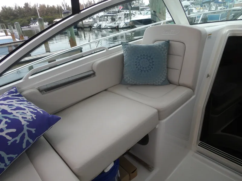 Slide: The Image of Boston Whaler Conquest 2015 - 6761804