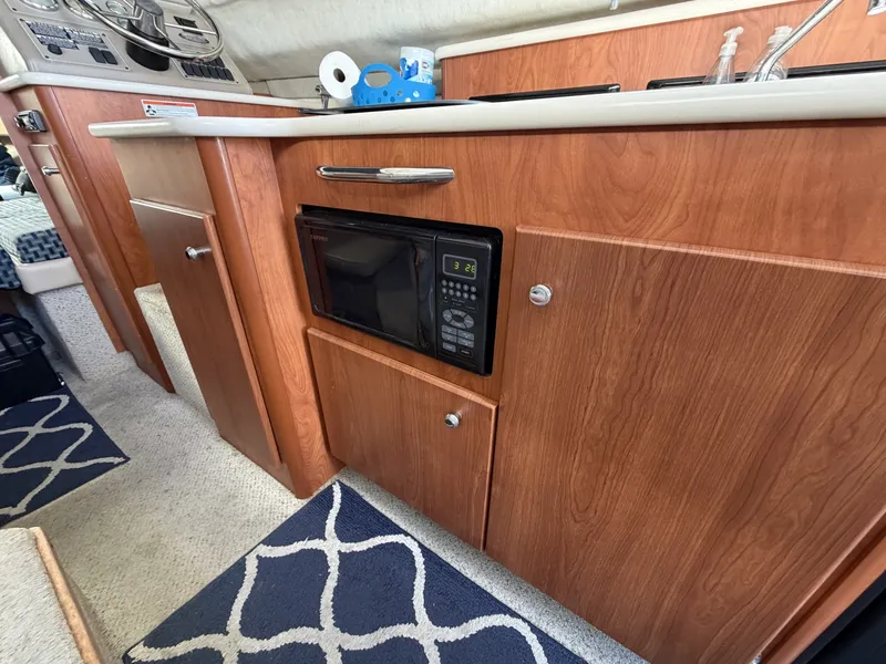 Slide: The Image of Bayliner 288 Classic 2005 - 6761863