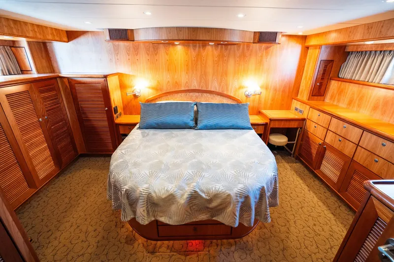 Slide: The Image of Symbol 56 Raised Pilothouse 2003 - 7528545