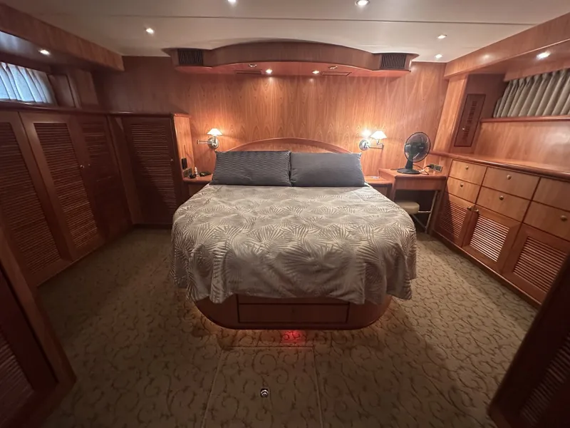 Slide: The Image of Symbol 56 Raised Pilothouse 2003 - 6763331