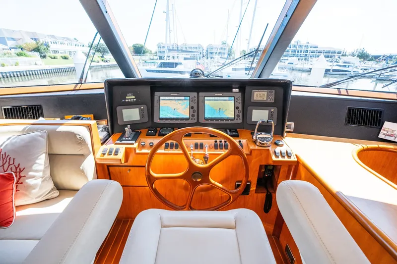 Slide: The Image of Symbol 56 Raised Pilothouse 2003 - 7528528