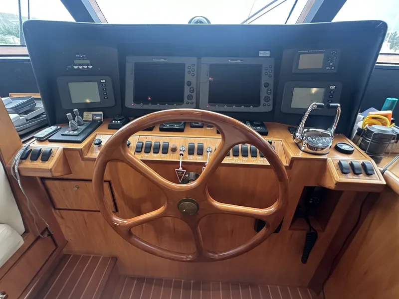Slide: The Image of Symbol 56 Raised Pilothouse 2003 - 6763325