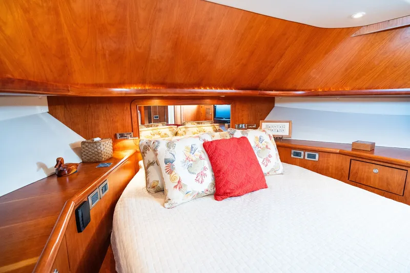 Slide: The Image of Symbol 56 Raised Pilothouse 2003 - 7528555