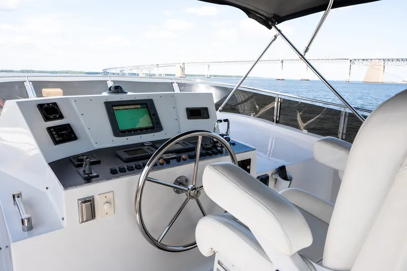 Slide: The Image of Symbol 56 Raised Pilothouse 2003 - 7528607