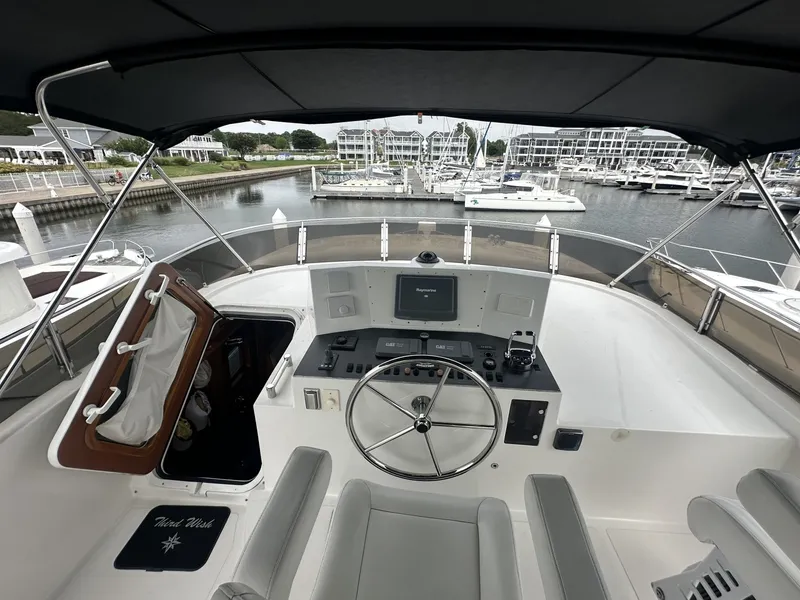 Slide: The Image of Symbol 56 Raised Pilothouse 2003 - 6763297