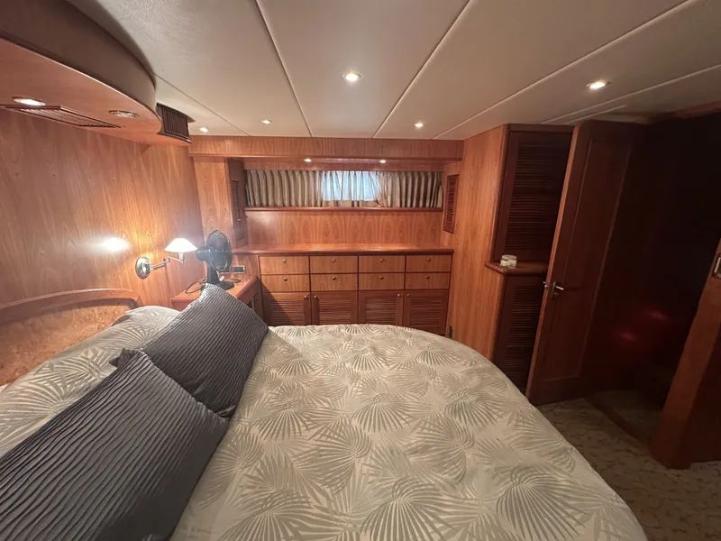 Slide: The Image of Symbol 56 Raised Pilothouse 2003 - 6763333